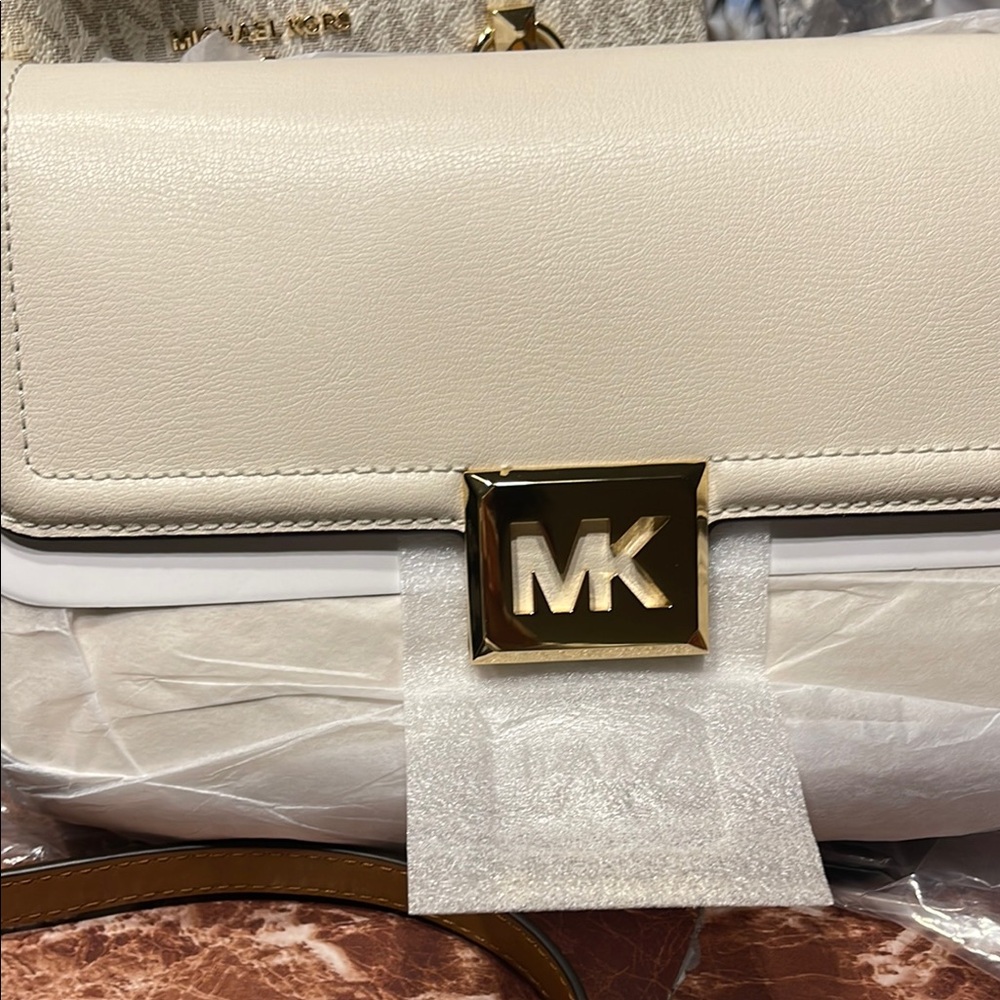 Michael Kors Cream Shoulder Bag